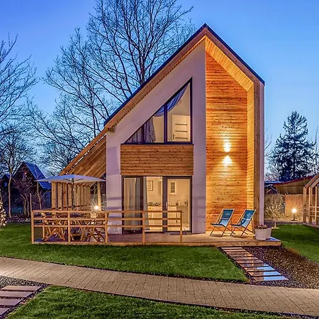 2 Bedroom Amazing In Nowecin