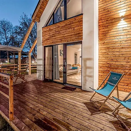 Vakantiehuis Gorgeous In With Sauna *
